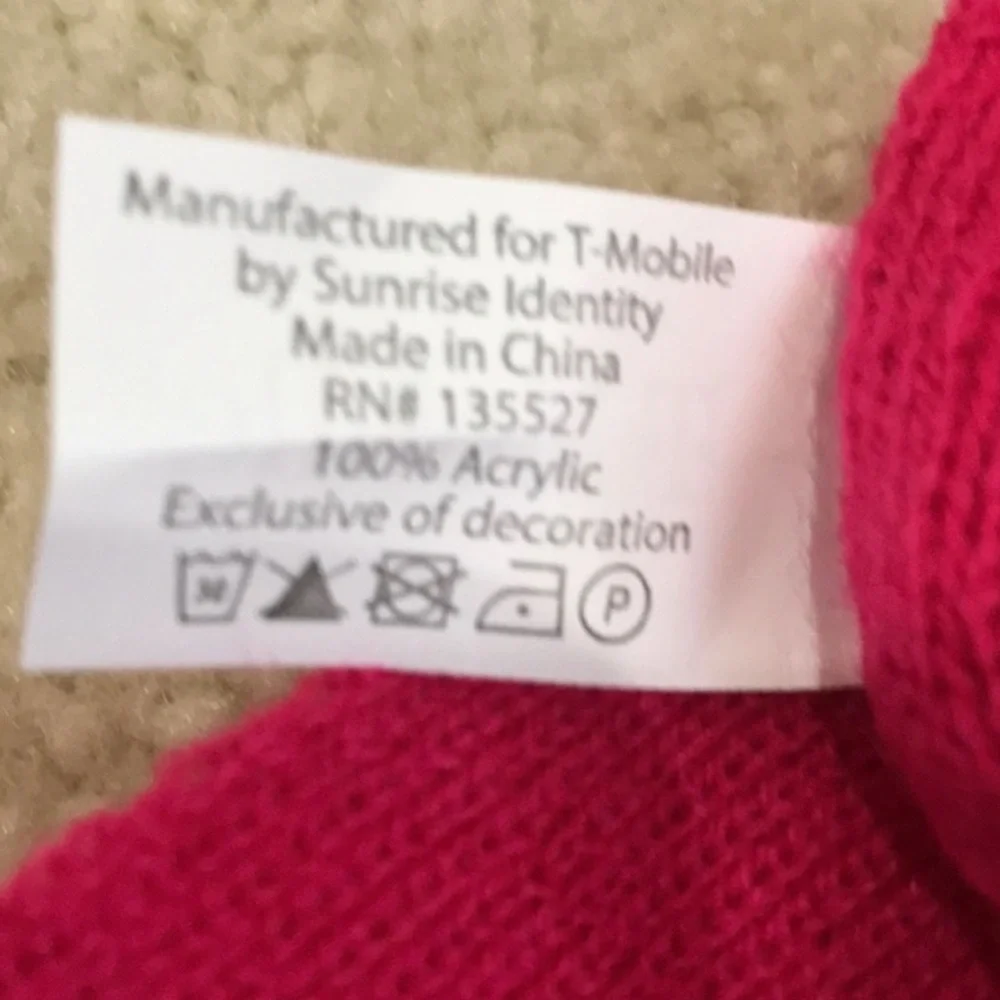 Black & Magenta T-Mobile Tuesday’s Scarf New In Bag